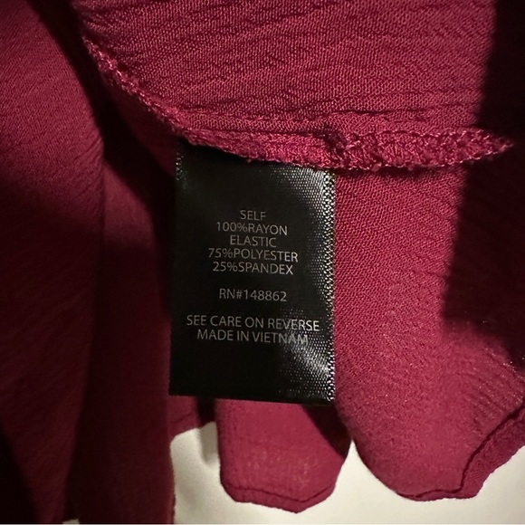 Torrid Women's raspberry Gauze Smocked Babydoll Top Size 1X - Picture 7 of 8